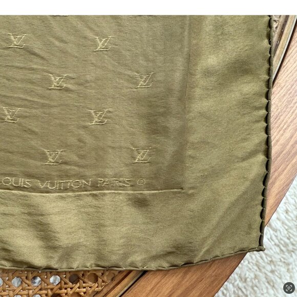 [SOLD] Authentic Louis Vuitton Silk Scarf - Picture 9 of 13
